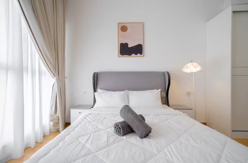 Condominium for Sale at Bay Laurel @ Country Garden Danga Bay - Bella Tan - Bedroom - PropertyGuru.com.my