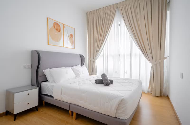 Condominium for Sale at Bay Laurel @ Country Garden Danga Bay - Bella Tan - Bedroom - PropertyGuru.com.my