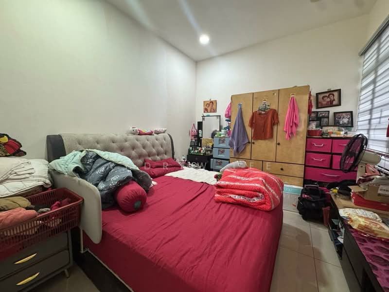 Rumah Kluster untuk Dijual di Setia Tropika (Johor Bahru) - Andrew Lee - Bedroom - PropertyGuru.com.my