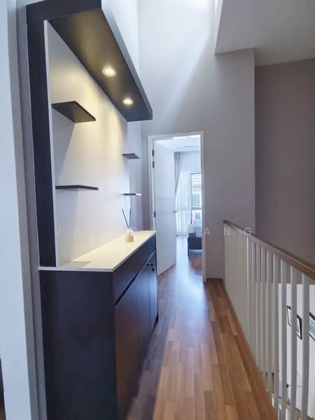 Rumah Berkembar untuk Dijual di Setia Alam (Selangor) - Janice Tang - Corridor - PropertyGuru.com.my