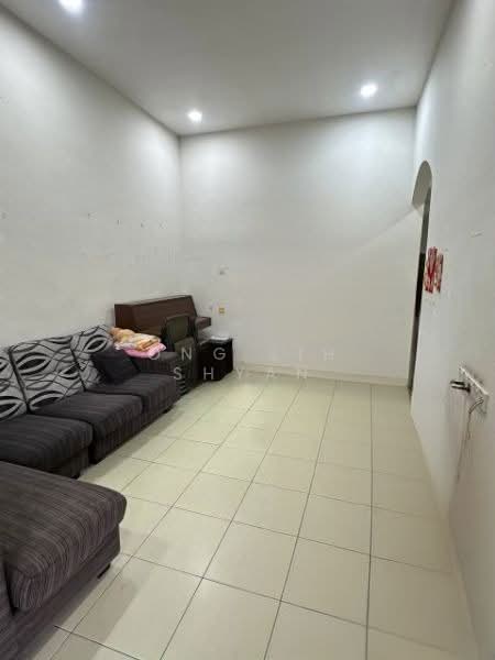 1-storey Terraced House for Sale in Pontian (Johor) - Ong Lih Shyan - Living Room - PropertyGuru.com.my