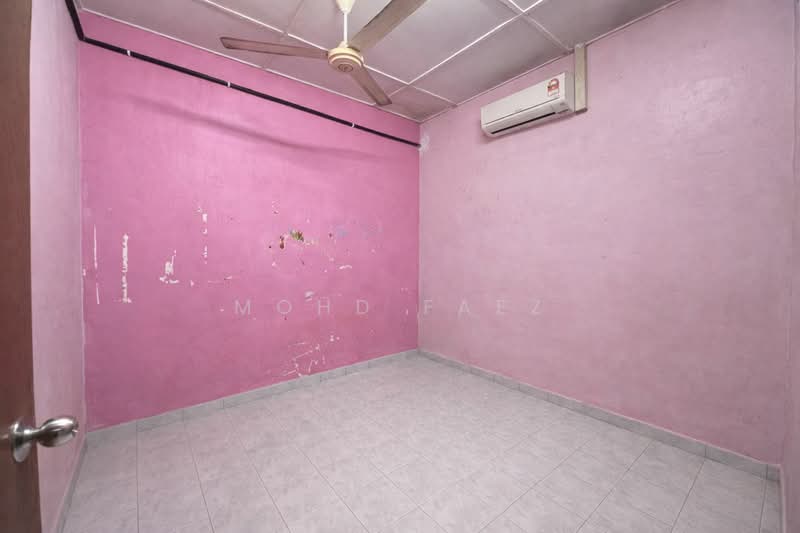 1-storey Terraced House for Sale in Taman Puteri Wangsa (Ulu Tiram) - Mohd Faez - Interior - PropertyGuru.com.my