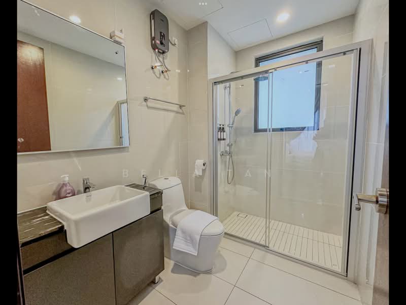 Condominium for Sale at Bay Point @ Country Garden Danga Bay - Bella Tan - Bathroom - PropertyGuru.com.my