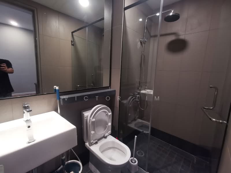 Service Residence for Sale at Bloomsvale Menara Vista Petaling - Victor Lim - Bathroom - PropertyGuru.com.my