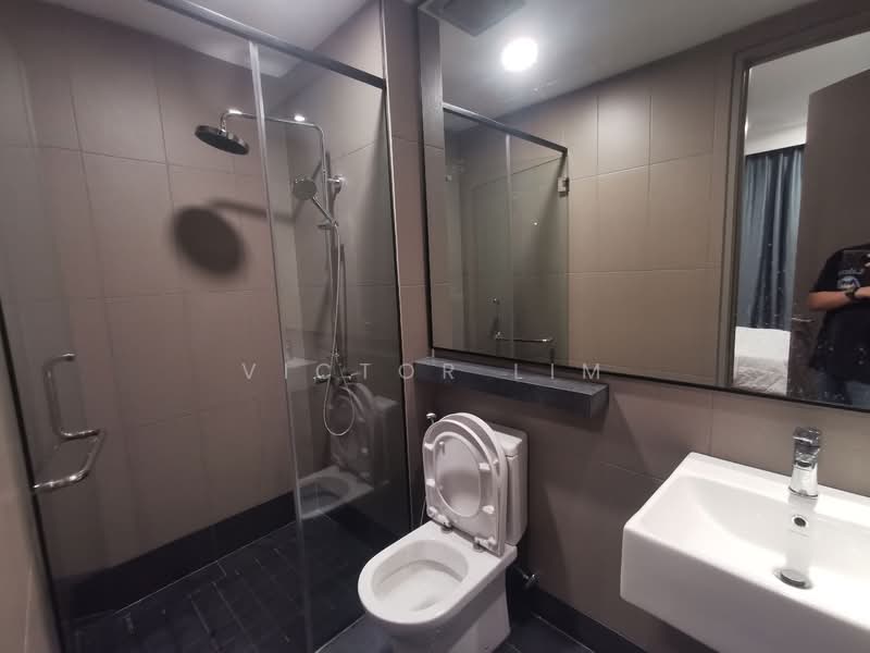 Service Residence for Sale at Bloomsvale Menara Vista Petaling - Victor Lim - Bathroom - PropertyGuru.com.my