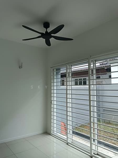 Rumah Berkembar untuk Disewa di Seri Kembangan (Selangor) - Sky Chan - Interior - PropertyGuru.com.my
