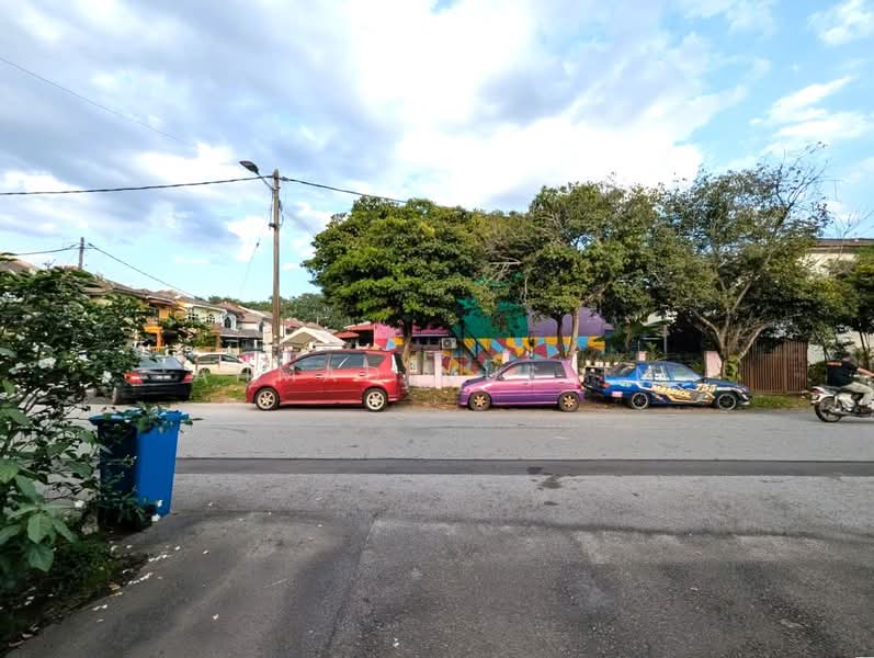 1-storey Terraced House for Sale in Seksyen 20 (Shah Alam) - Ahmad Muslim - PropertyGuru.com.my
