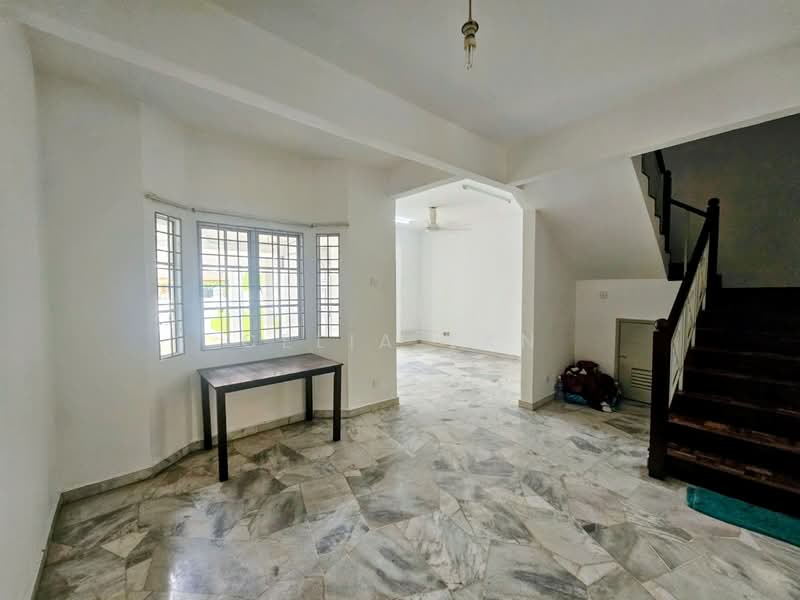 2-storey Terraced House for Rent in Usj 11 (Subang Jaya) - Celia Tan - Living Room - PropertyGuru.com.my