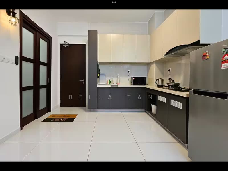 Condominium for Sale at Lovell @ Country Garden Danga Bay - Bella Tan - Kitchen - PropertyGuru.com.my