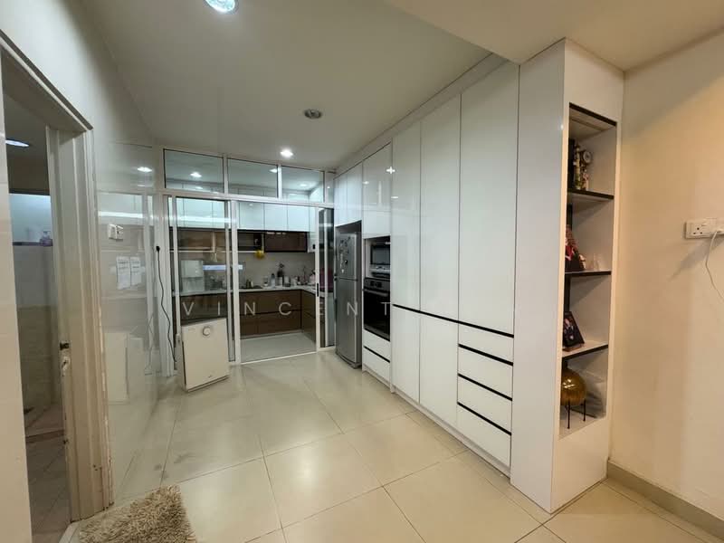 Rumah Berkembar untuk Dijual di Kota Kemuning (Shah Alam) - Vincent Tan - Kitchen - PropertyGuru.com.my