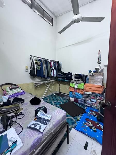 Rumah Teres 1 Tingkat untuk Dijual di Pelabuhan Klang (Selangor) - Syukor Hartanah - Bedroom - PropertyGuru.com.my