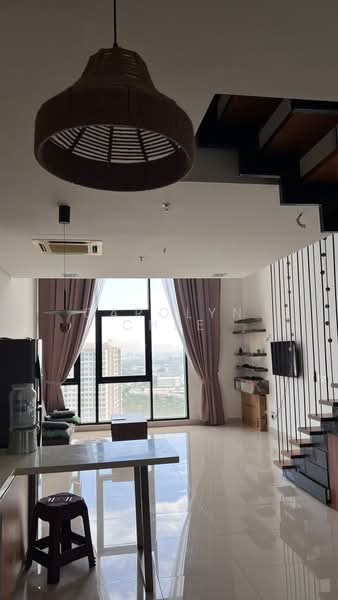 Servis Apartment untuk Disewa di Centrus Soho - Carolyn Chee - Living Room - PropertyGuru.com.my