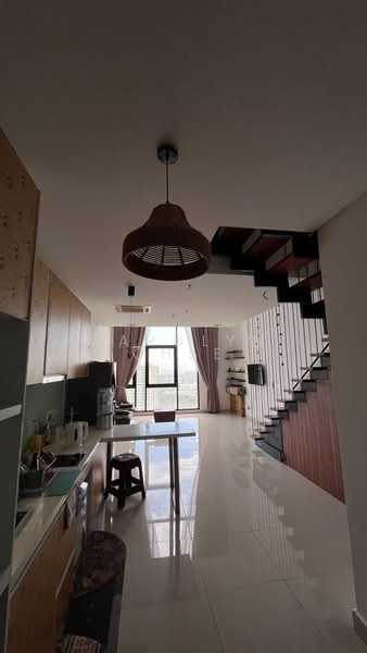 Servis Apartment untuk Disewa di Centrus Soho - Carolyn Chee - Living Room - PropertyGuru.com.my