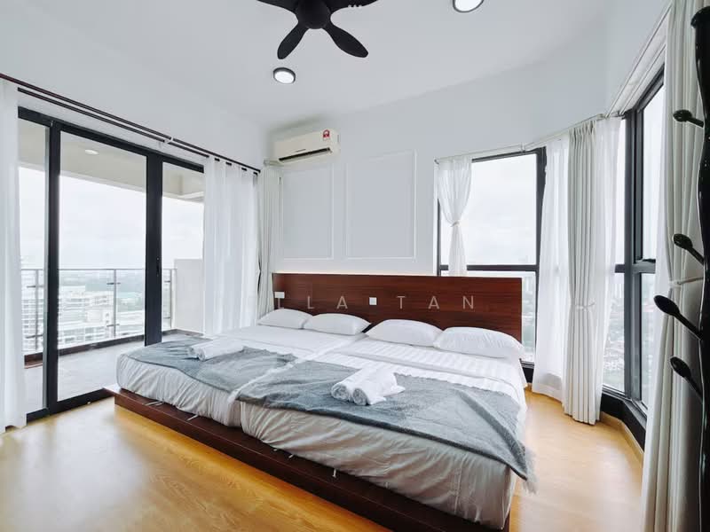 Condominium for Sale at Kings Bay @ Country Garden Danga Bay - Bella Tan - Bedroom - PropertyGuru.com.my