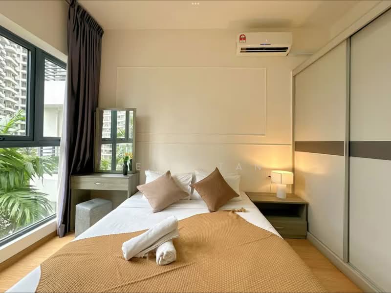 Kondominium untuk Dijual di Kings Bay @ Country Garden Danga Bay - Bella Tan - Bedroom - PropertyGuru.com.my