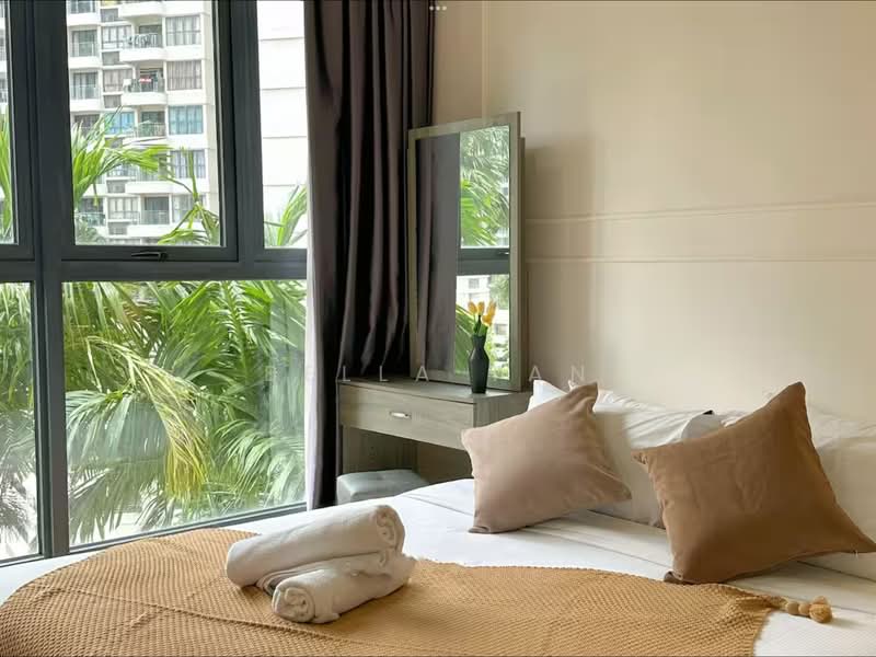 Condominium for Sale at Royal Strand @ Country Garden Danga Bay - Bella Tan - Bedroom - PropertyGuru.com.my