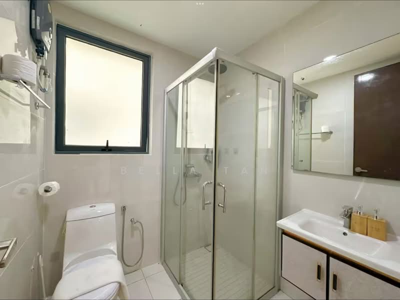 Condominium for Sale at Royal Strand @ Country Garden Danga Bay - Bella Tan - Bathroom - PropertyGuru.com.my