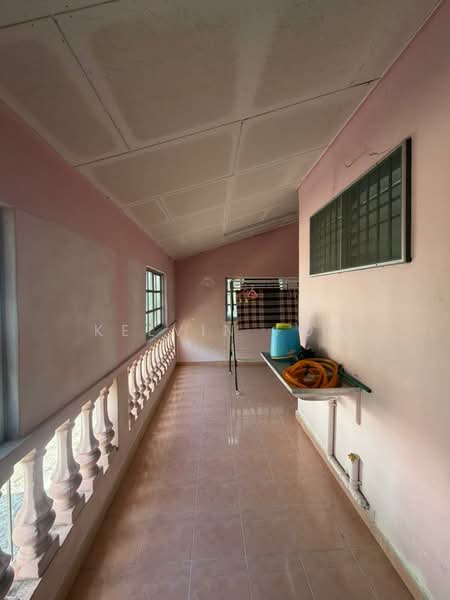 Rumah Teres 2 Tingkat untuk Dijual di Taman Cicely (Teluk Intan) - Kelvin Foo - Balcony - PropertyGuru.com.my