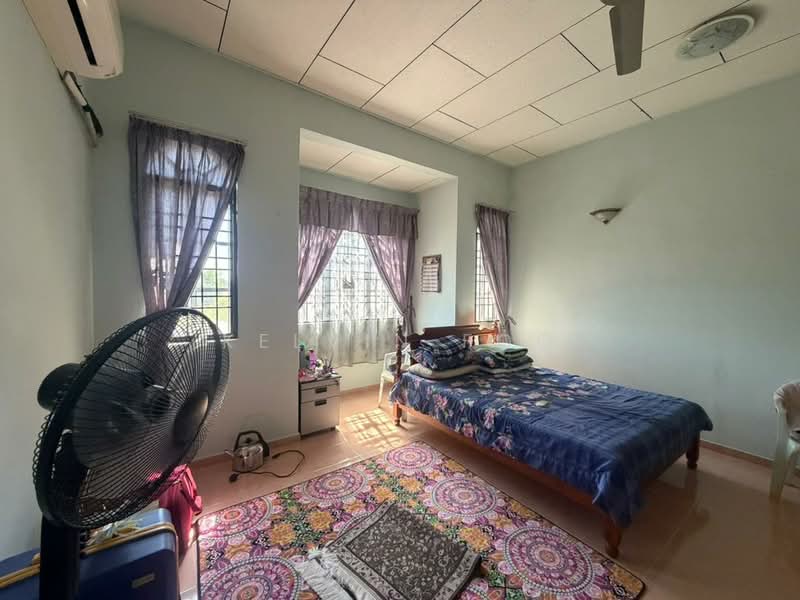 Rumah Teres 2 Tingkat untuk Dijual di Taman Cicely (Teluk Intan) - Kelvin Foo - Bedroom - PropertyGuru.com.my