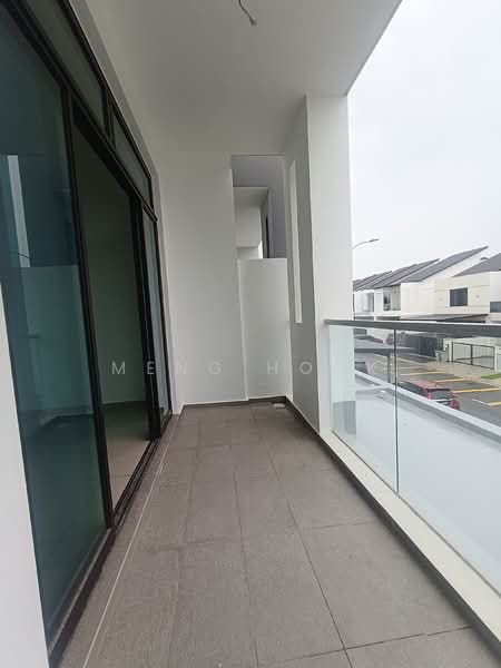 Terraced House for Sale in Bandar Putra (Kulai) - Meng Hock - Balcony - PropertyGuru.com.my