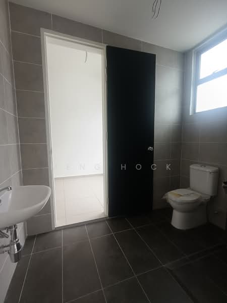 Terraced House for Sale in Bandar Putra (Kulai) - Meng Hock - Bathroom - PropertyGuru.com.my