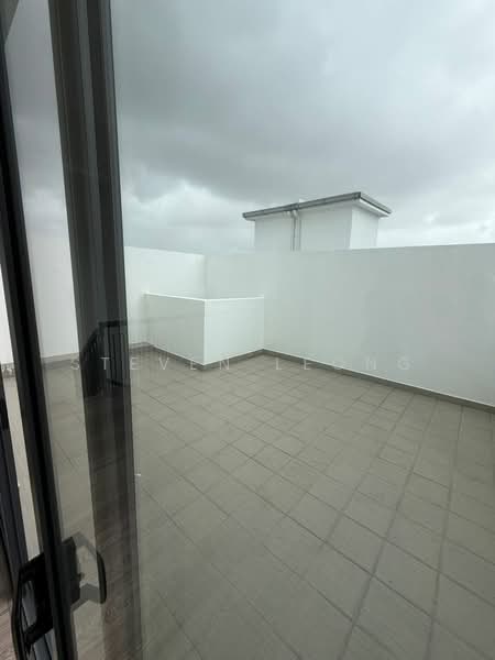 2.5-storey Terraced House for Sale in Puchong (Selangor) - Steven Leong - Balcony - PropertyGuru.com.my