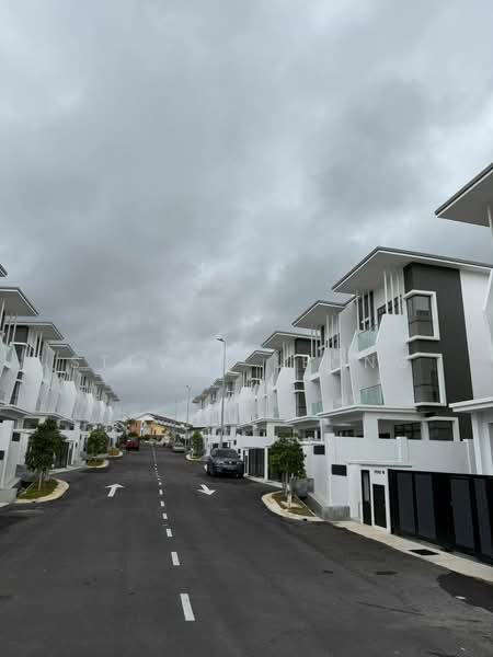 2.5-storey Terraced House for Sale in Puchong (Selangor) - Steven Leong - Exterior - PropertyGuru.com.my