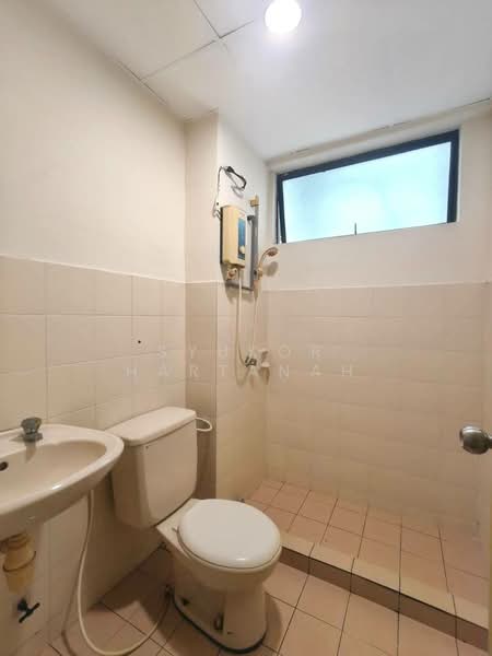 Kondominium untuk Dijual di Cyberia Smart Homes - Syukor Hartanah - Bathroom - PropertyGuru.com.my