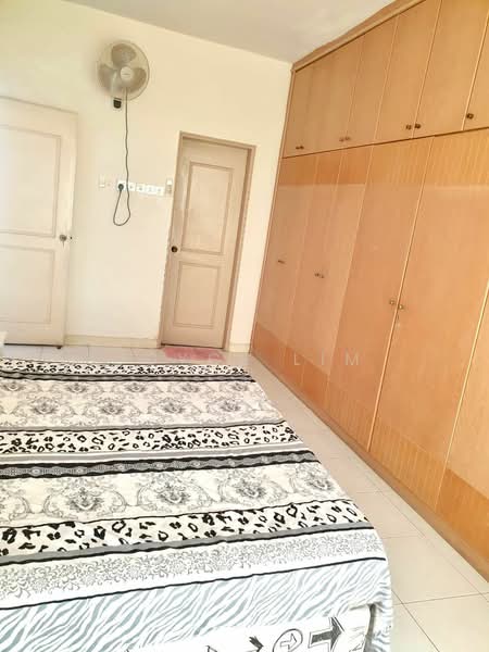 Condominium for Rent at Gold Coast Resort Condominium - JOYCE LIM - Bedroom - PropertyGuru.com.my