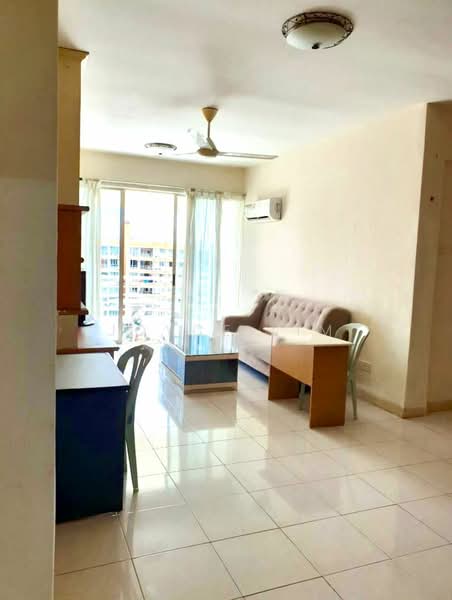 Condominium for Rent at Gold Coast Resort Condominium - JOYCE LIM - Living Room - PropertyGuru.com.my