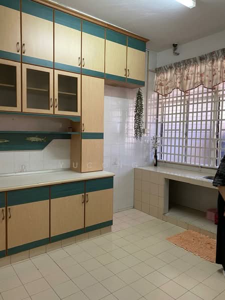 Rumah Teres 2-Tingkat untuk Dijual di Taman Johor Jaya (Johor Bahru) - Yucong . - Kitchen - PropertyGuru.com.my