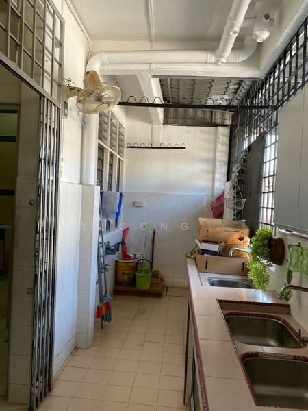 Rumah Teres 2-Tingkat untuk Dijual di Taman Johor Jaya (Johor Bahru) - Yucong . - Kitchen - PropertyGuru.com.my