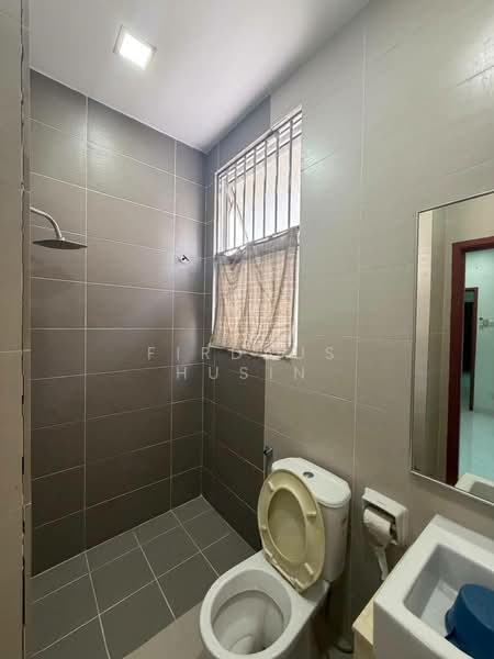 Semi-Detached House for Sale in Bandar Tun Hussein Onn (Cheras) - Firdaus Husin - Bathroom - PropertyGuru.com.my
