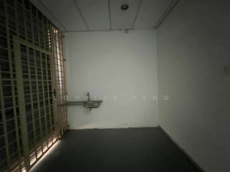 Shop / Office for Sale in Taman Damansara Aliff (Tampoi) - Loh Lee Peng - PropertyGuru.com.my