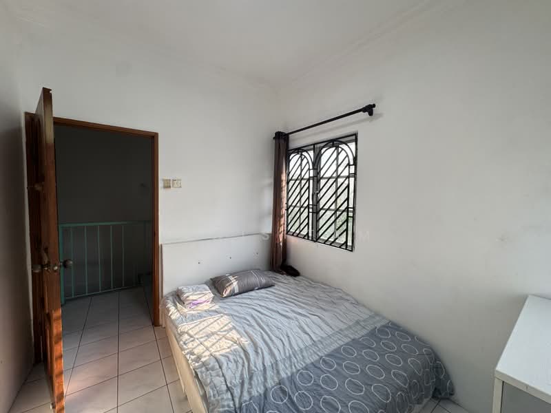 2.5-storey Terraced House for Sale in Taman Cheras Jaya (Cheras) - Lewis Tam - Bedroom - PropertyGuru.com.my