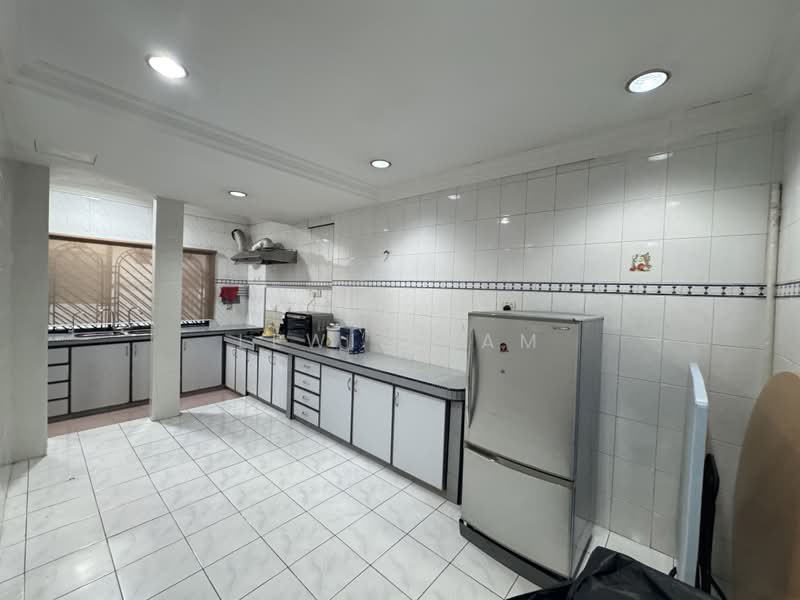 2.5-storey Terraced House for Sale in Taman Cheras Jaya (Cheras) - Lewis Tam - PropertyGuru.com.my