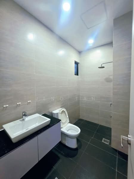 Kondominium untuk Disewa di 72 Residences - Jeno Tan - Bathroom - PropertyGuru.com.my