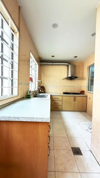 2-storey Terraced House for Sale in Bandar Bukit Puchong 2 (Puchong) - Hann . - Kitchen - PropertyGuru.com.my