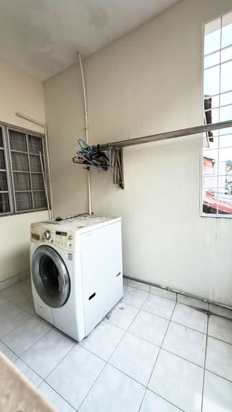 2-storey Terraced House for Sale in Bandar Bukit Puchong 2 (Puchong) - Hann . - Balcony - PropertyGuru.com.my