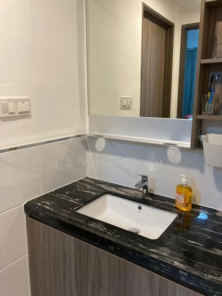 Servis Apartment untuk Dijual di Country Garden Central Park - Jovel Lim - Bathroom - PropertyGuru.com.my