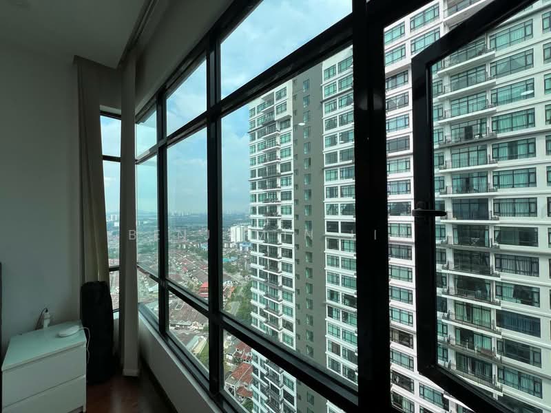 Servis Apartment untuk Dijual di Molek Regency - Benjamin Lim - View - PropertyGuru.com.my