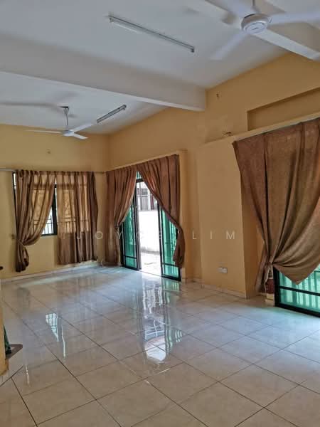 Rumah Berkembar untuk Disewa di Bayan Lepas (Penang) - JOYCE LIM - Living Room - PropertyGuru.com.my