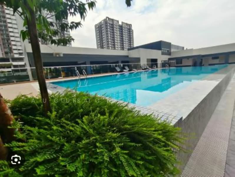 Kondominium untuk Dijual di Residensi Bukit Palma 3 (Palm Hill Residence 3) - Augustine Nathan - Pool - PropertyGuru.com.my