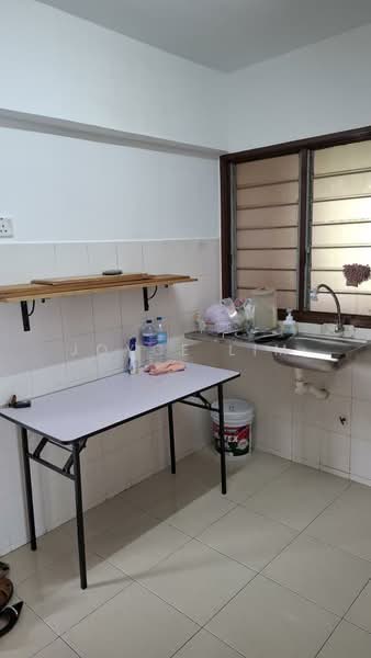 Rumah Flat untuk Disewa di Taman Seri Tanjung - JOYCE LIM - Kitchen - PropertyGuru.com.my