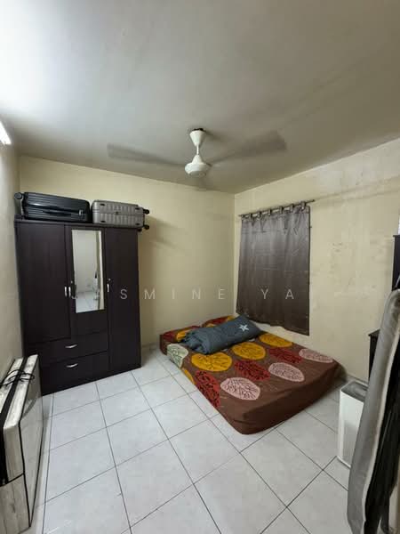 Rumah Flat untuk Dijual di Seri Aman Apartment - Jasmine Yap - Bedroom - PropertyGuru.com.my