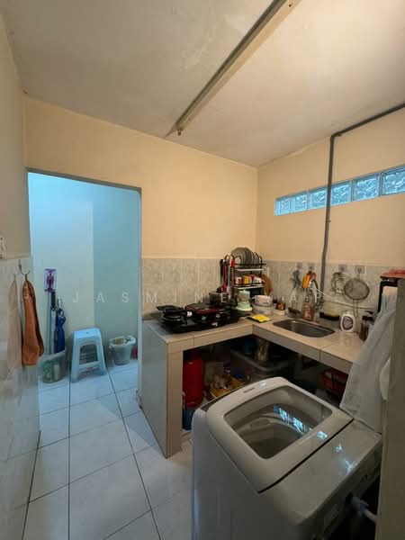 Rumah Flat untuk Dijual di Seri Aman Apartment - Jasmine Yap - Kitchen - PropertyGuru.com.my