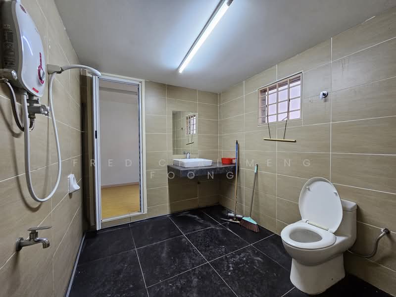 Rumah Teres 2 Tingkat untuk Dijual di Alam Damai (Cheras) - Fred Chai Meng Foong - Bathroom - PropertyGuru.com.my