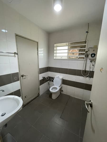 Rumah Teres 2 Tingkat untuk Dijual di Kajang 2 (Kajang) - Chi How Fong - Bathroom - PropertyGuru.com.my
