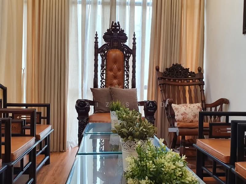 Rumah Teres 2.5 Tingkat untuk Dijual di Seksyen 16 (Shah Alam) - Aziz Saad - Living Room - PropertyGuru.com.my