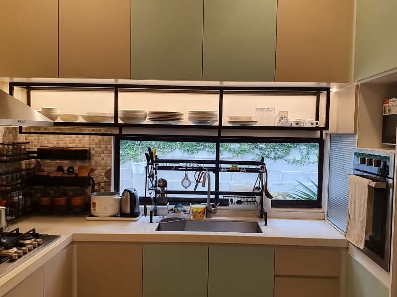 Rumah Teres 2.5 Tingkat untuk Dijual di Seksyen 16 (Shah Alam) - Aziz Saad - Kitchen - PropertyGuru.com.my
